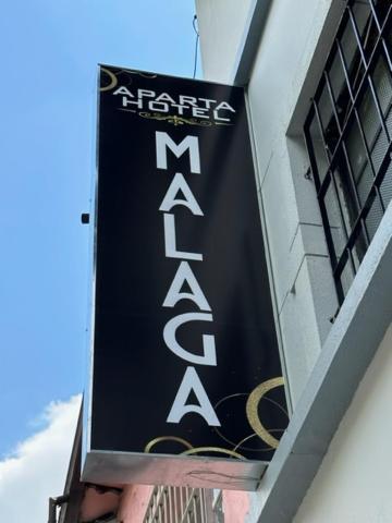 Apartahotel Malaga Медельин Экстерьер фото
