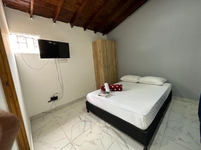 Apartahotel Malaga Медельин Экстерьер фото